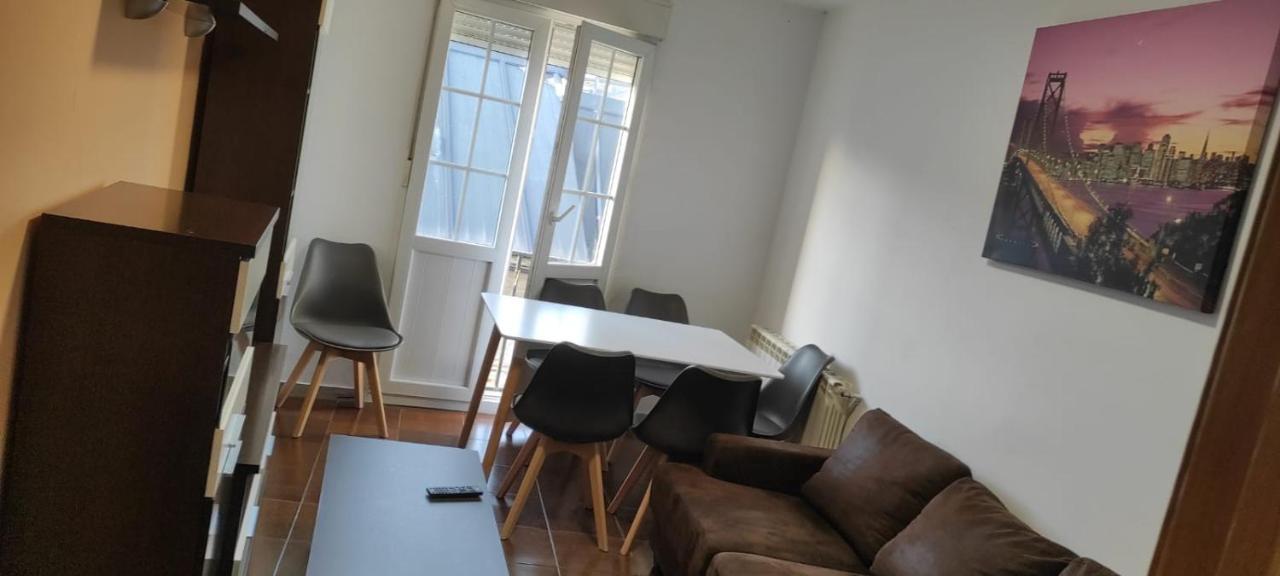 Tin Apt Apartment Lugo Ngoại thất bức ảnh